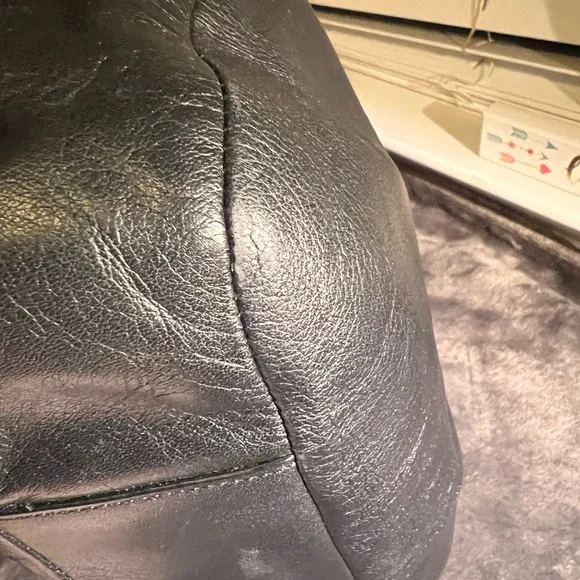 Coach Chelsea Ashlyn Hobo Bag - Black Leather - Picture 8 of 16